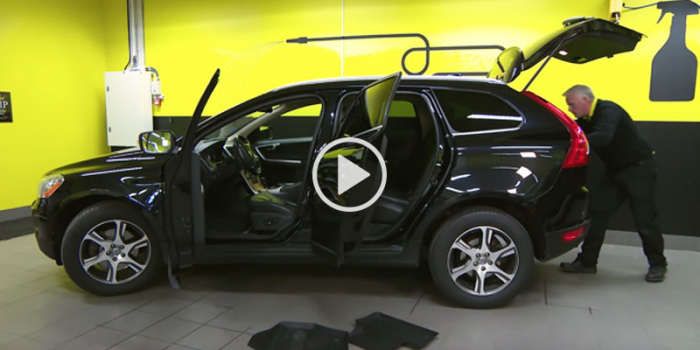 Städa bilen invändigt – så gör du