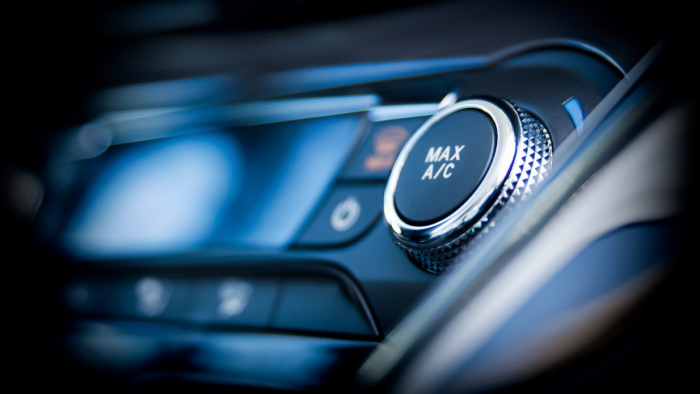Ta det kallt! Vår expert förklarar allt om AC-service