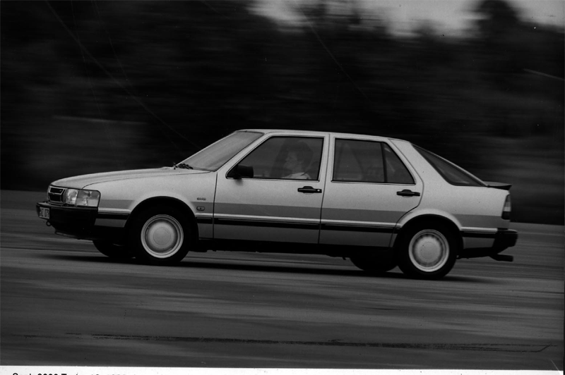 Med den här bilen tog Saab klivet in i de finare salongerna. Vad hette den?